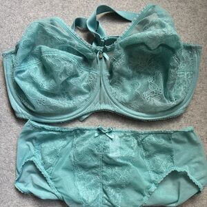 Wacoal Retro Chic Lace Underwire Bra and Panty Set - Teal
